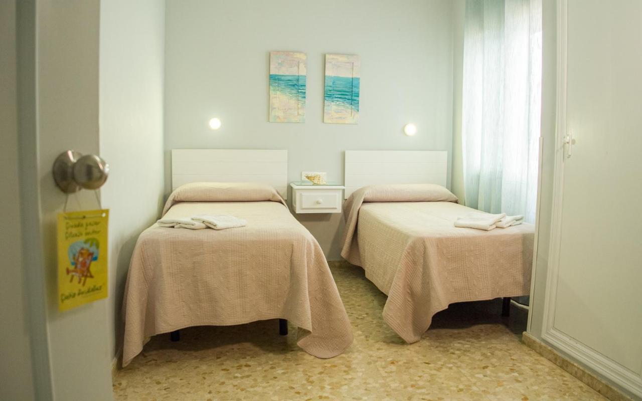 Hostal Patio Andaluz Punta Umbría Екстериор снимка