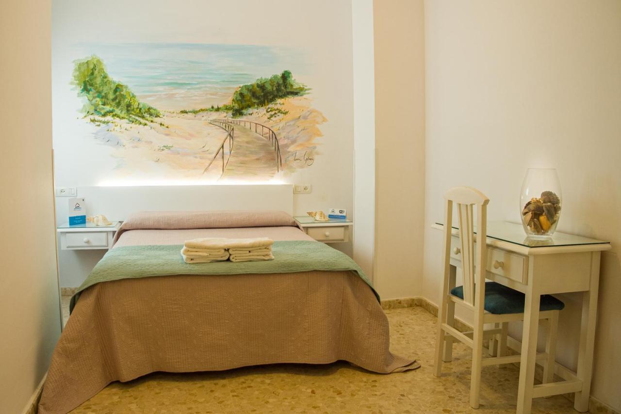 Hostal Patio Andaluz Punta Umbría Екстериор снимка