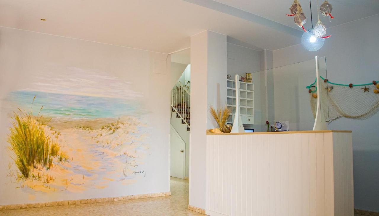 Hostal Patio Andaluz Punta Umbría Екстериор снимка