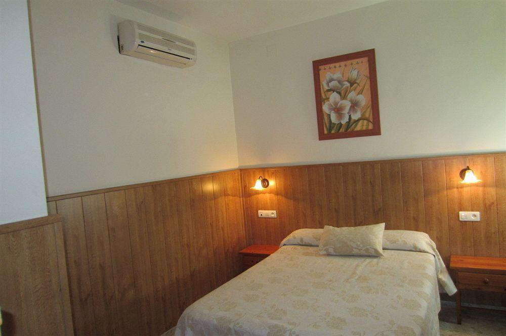 Hostal Patio Andaluz Punta Umbría Екстериор снимка
