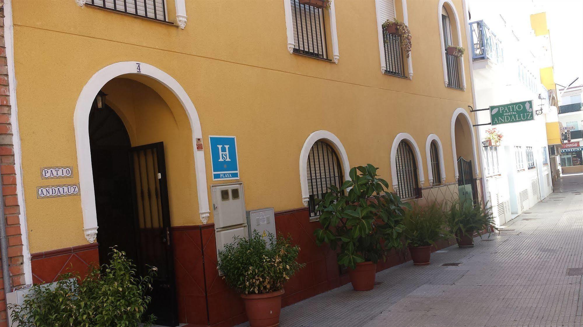 Hostal Patio Andaluz Punta Umbría Екстериор снимка