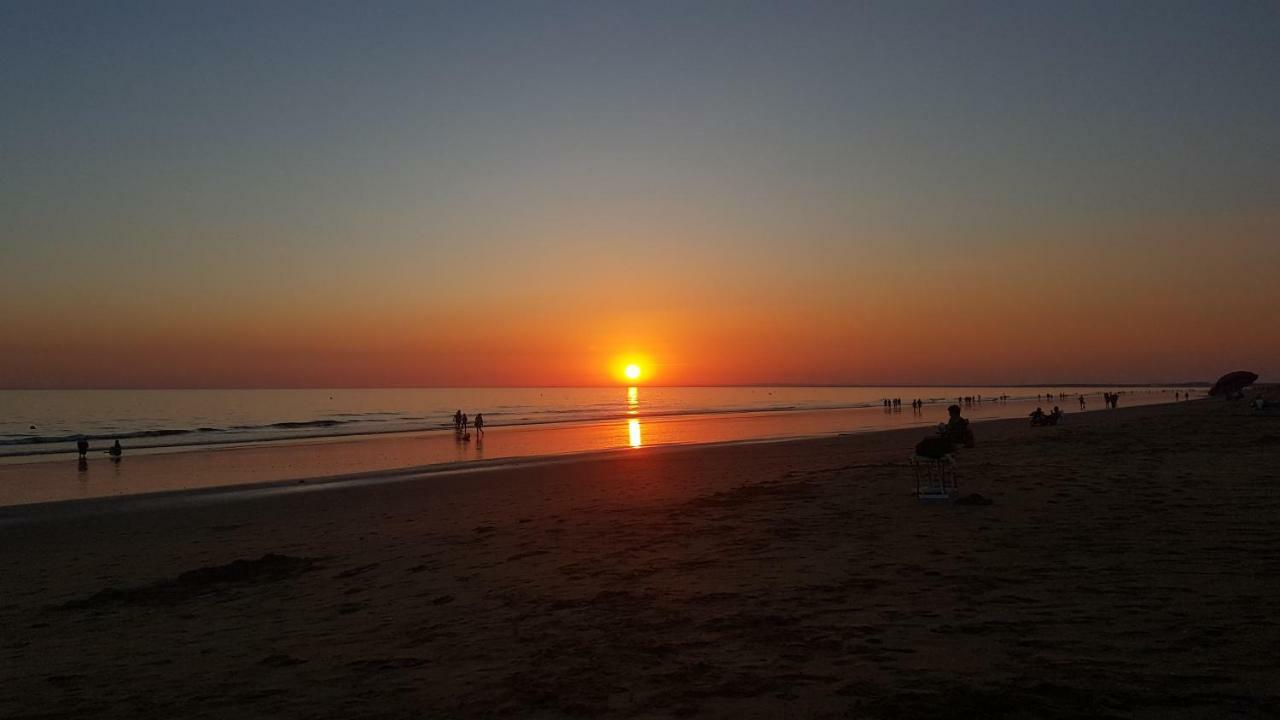 Hostal Patio Andaluz Punta Umbría Екстериор снимка
